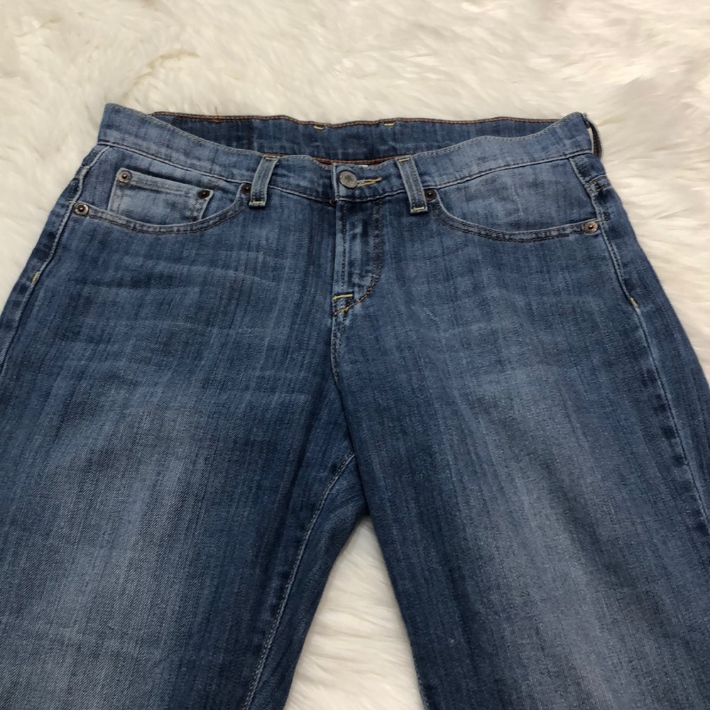 Lucky Brand jeans size 8 / 29 flare leg light wash